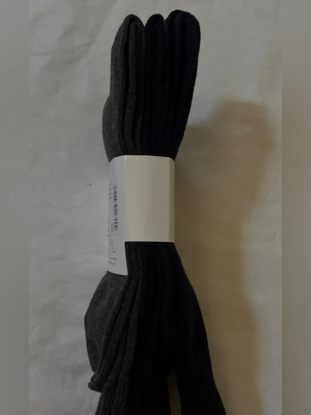 Calvin Klein Men’s 12 Pair Cushion Sole Crew Socks Black Gray Assorted New